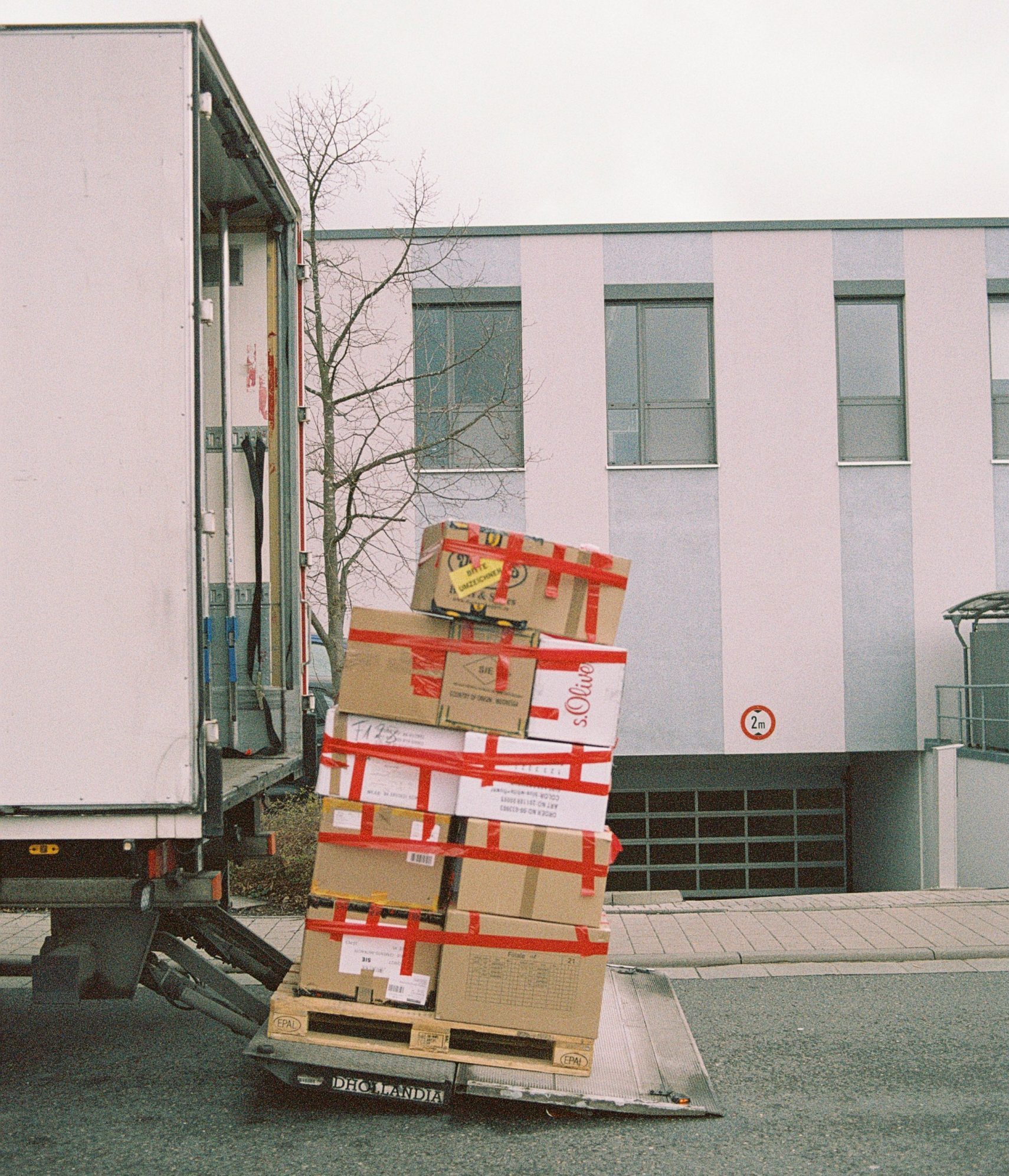 markus-spiske-RWTUrJf7I5w-unsplash